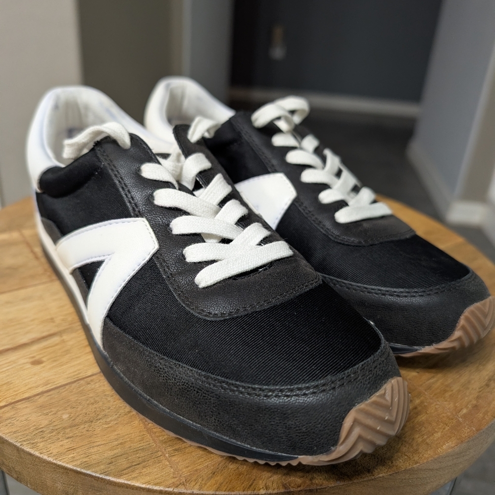 LOFT Black and White Women's Sneakers with Gum Soles